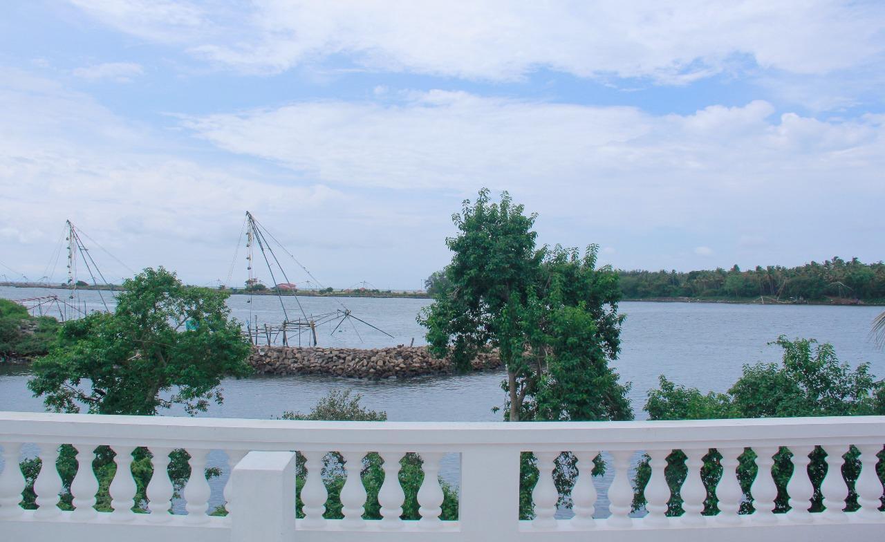 Muziris Harbour View Hotel Kochi Buitenkant foto